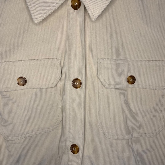 Avec Les Filles Women's Cream Shacket - Picture 4 of 5